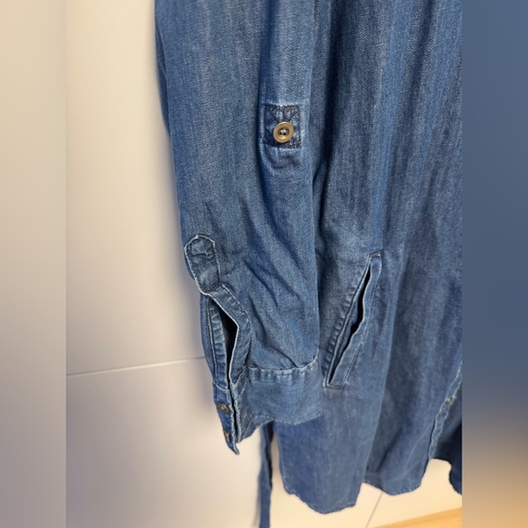 Banana Republic Denim Dress. Size 4. - Picture 4 of 10